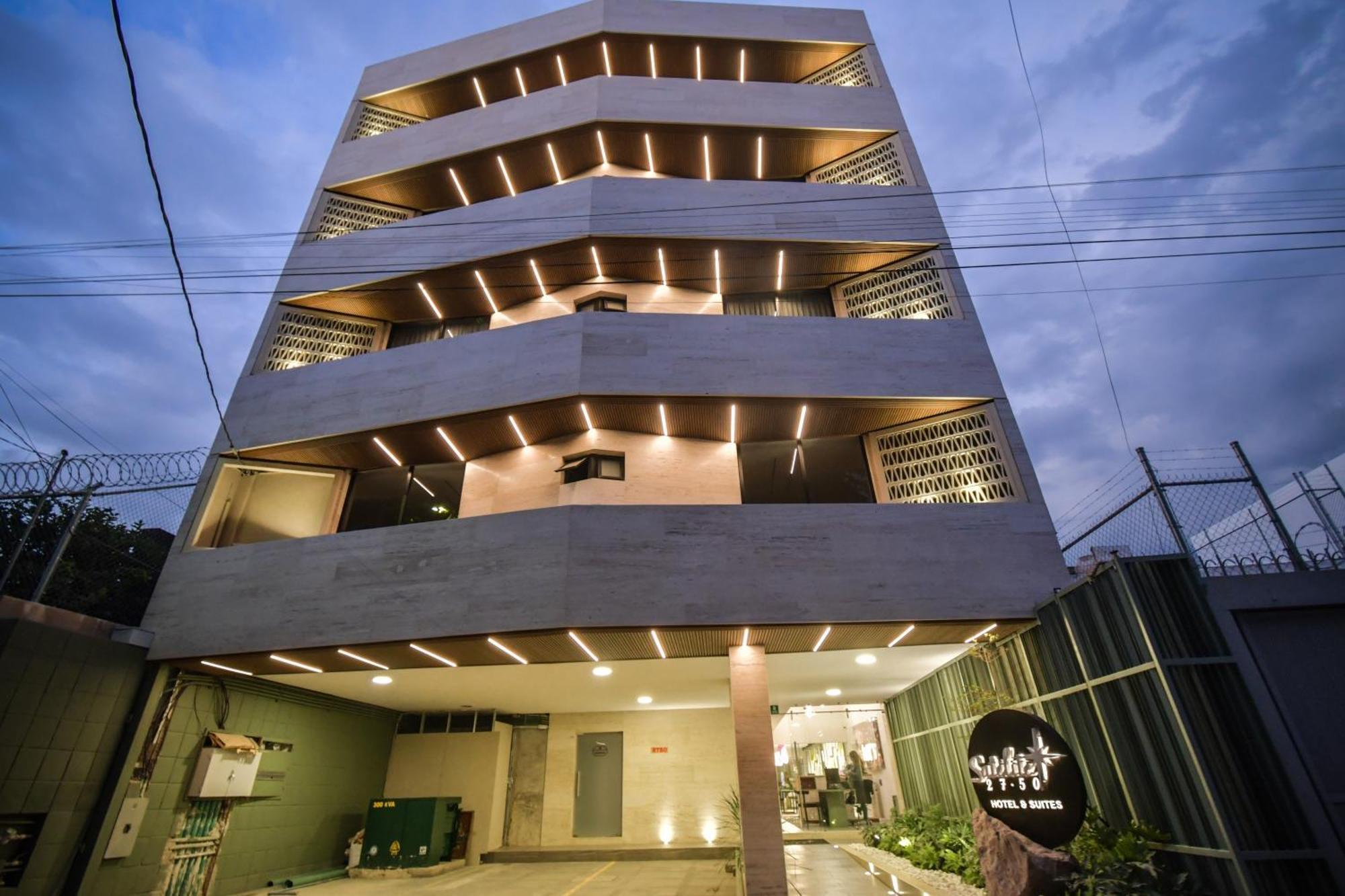 Expo Satelite 2750 Hotel & Suites غوادالاجارا المظهر الخارجي الصورة
