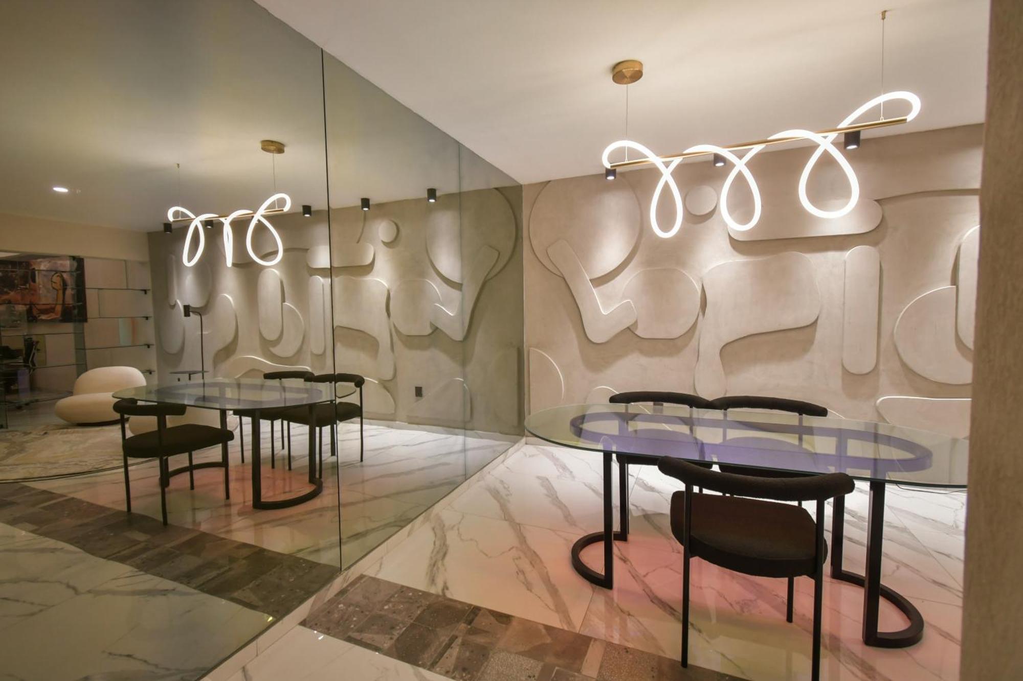 Expo Satelite 2750 Hotel & Suites غوادالاجارا المظهر الخارجي الصورة